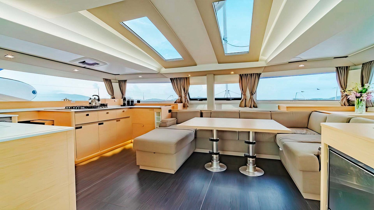 Аренда парусного катамарана Fountaine Pajot 45 на Пхукет